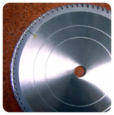 Circle Saw Blades for Cutting Aluminum and Non-Ferrous Metals 700 x 4.2/3.2 x 30 Z=150